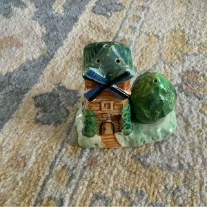 Vintage salt and pepper shakers